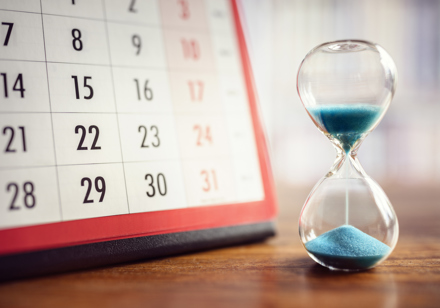 Istock 886661830 Kalender Zandloper (1)